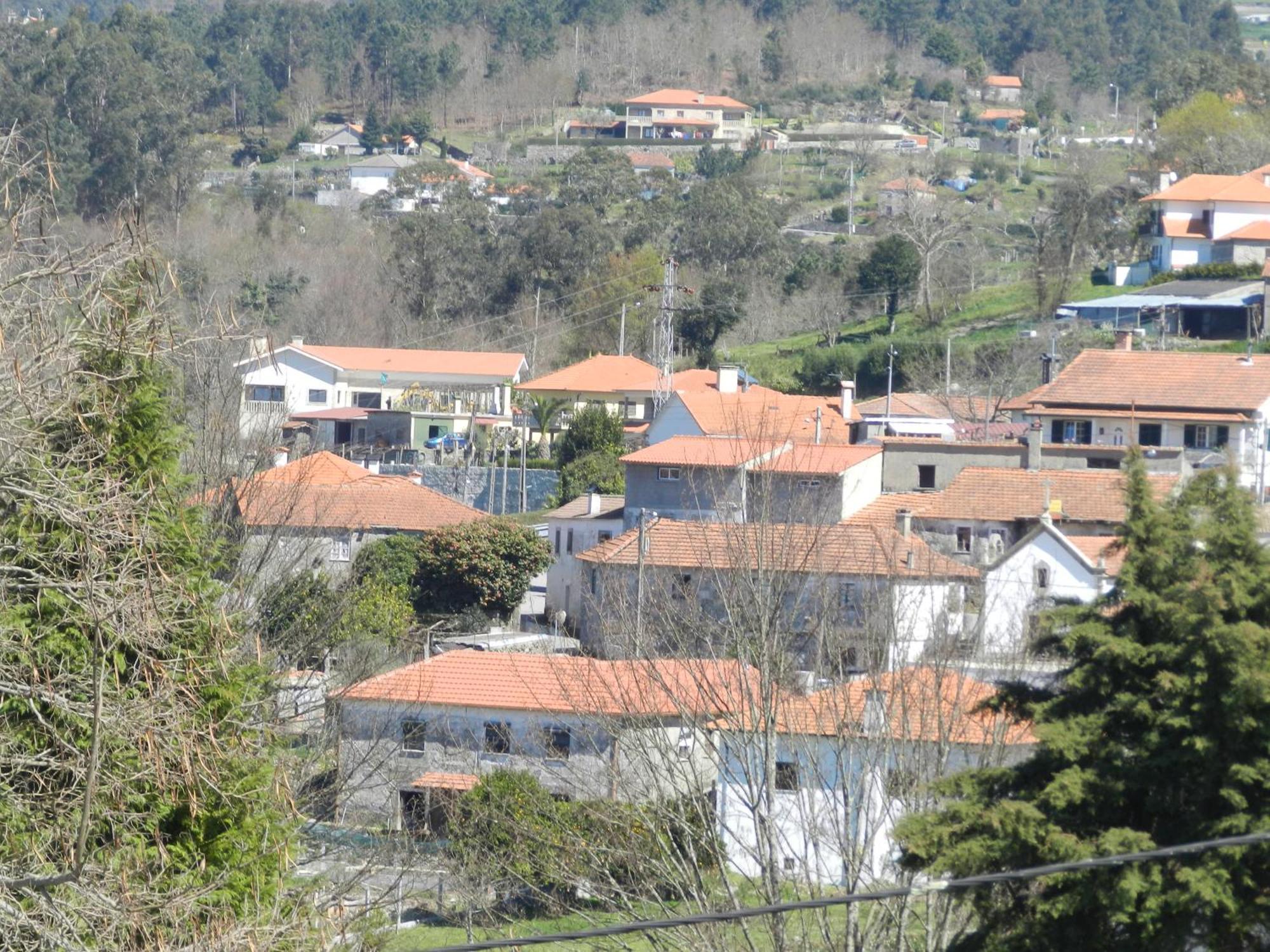Al Montenegro Paredes de Coura Luaran gambar